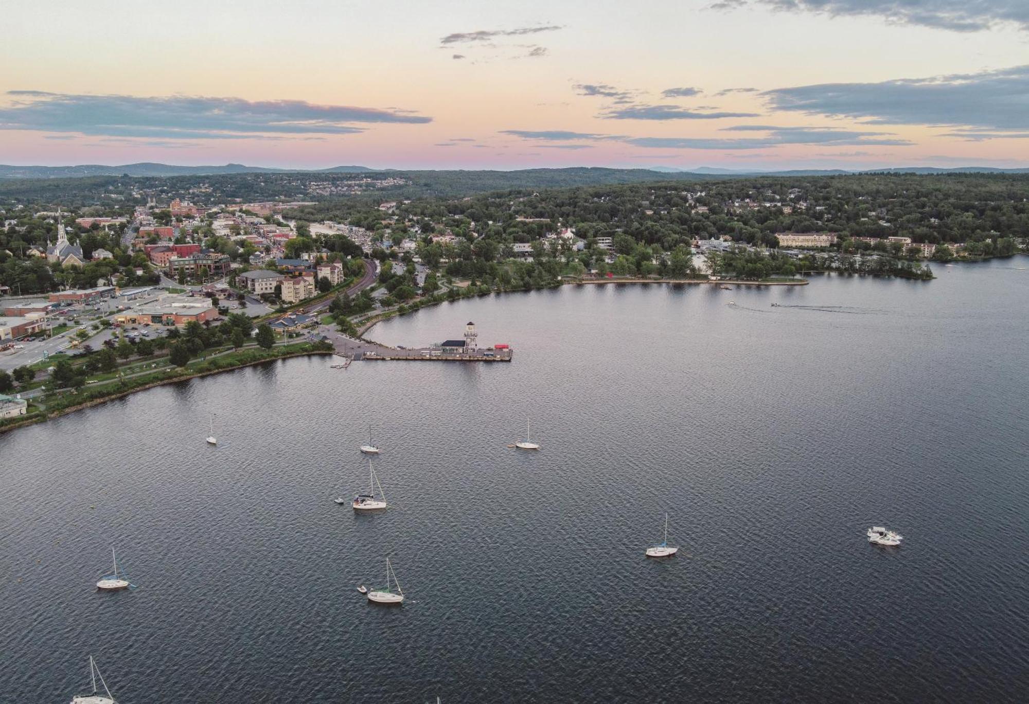 Hotel - Experience - Quartier Des Marinas Magog Eksteriør billede