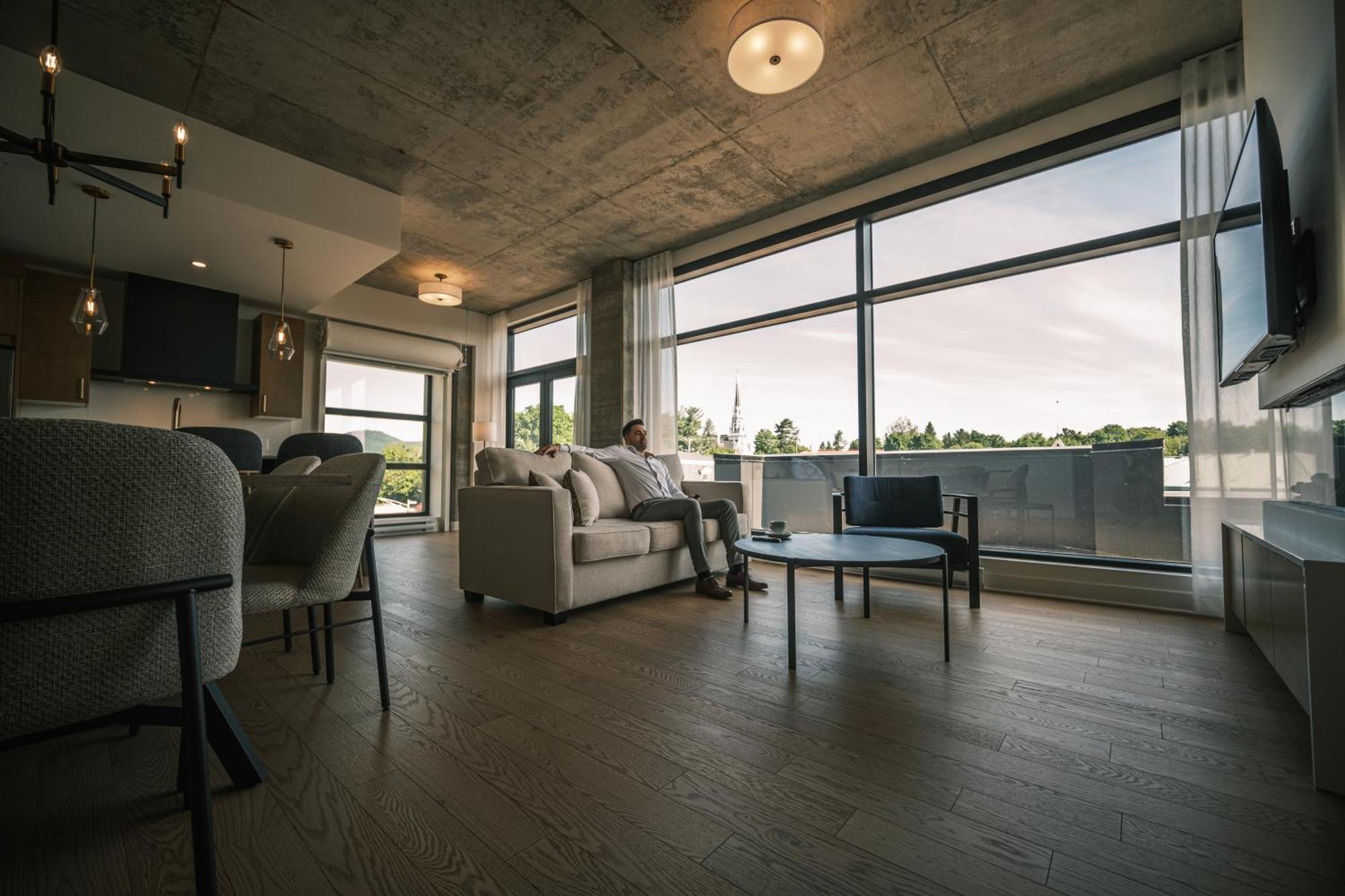 Hotel - Experience - Quartier Des Marinas Magog Eksteriør billede